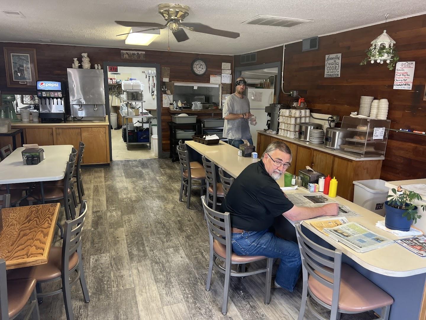 Laurie's Cafe